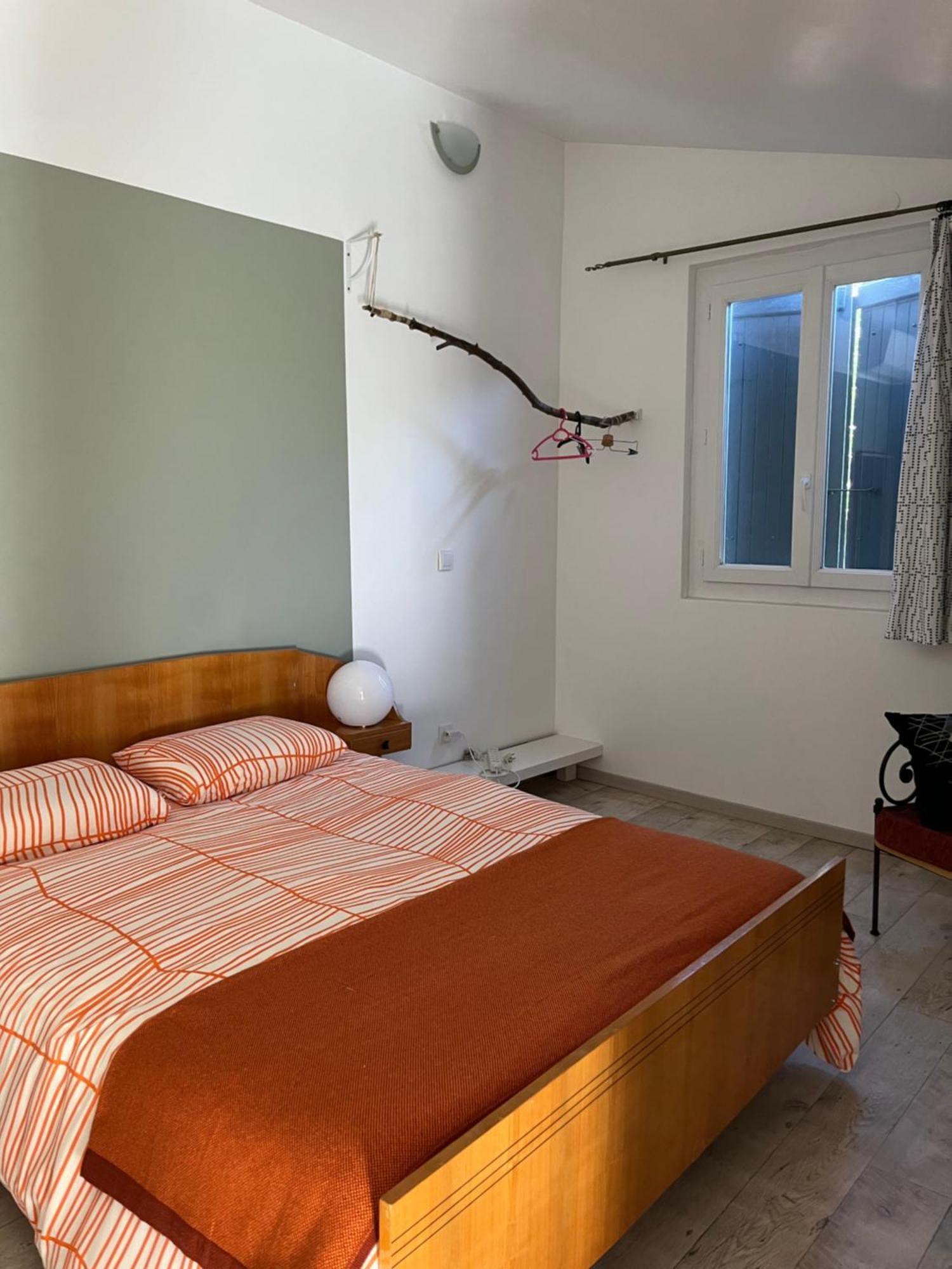 Studio En Duplex Independant Brignoles Exterior photo